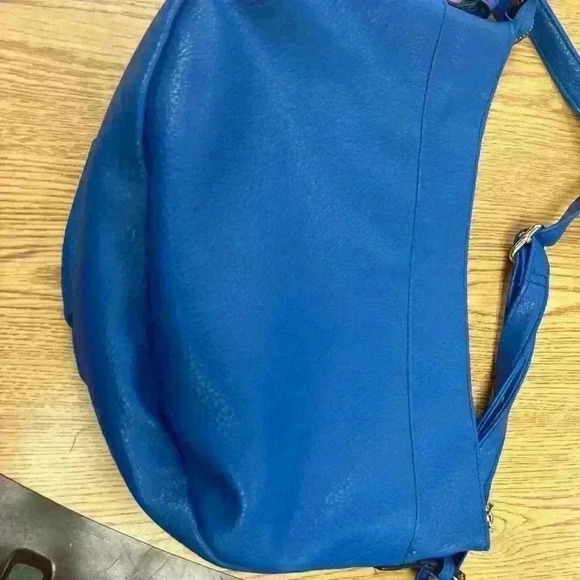 Juicy Couture Blue Shoulder Bag - Picture 4 of 10